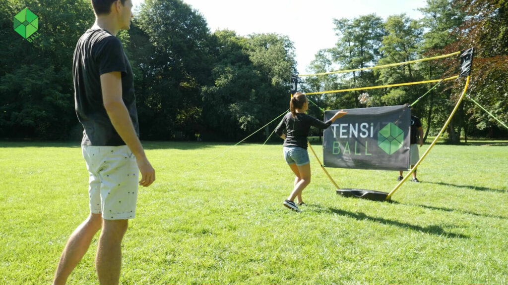 Tensi-Ball-Spielregeln-Spielanleitung-Wurftraining-Outdoor-Games-Netzspiel-Tricks-Fingerfertigkeit
